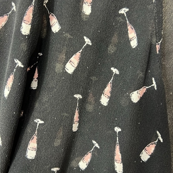 Joie NWT Pink Champagne Print Silk Blouse Size Small - Picture 9 of 13